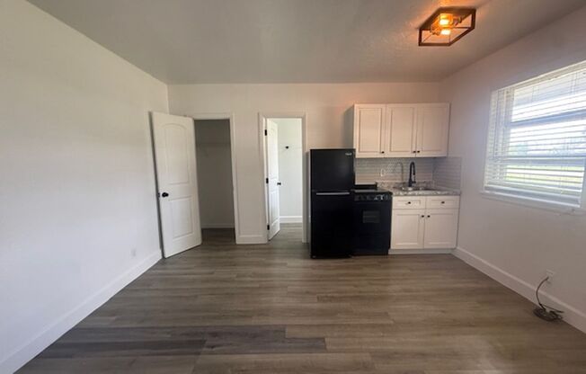 $995 Sec dep special with IN UNIT LAUNDRY in select units in EAST BOCA