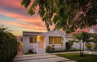 1950 SW 13 ST