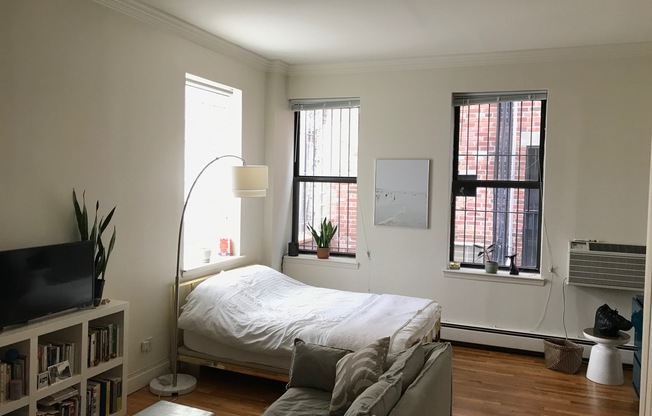 91 HANSON PL