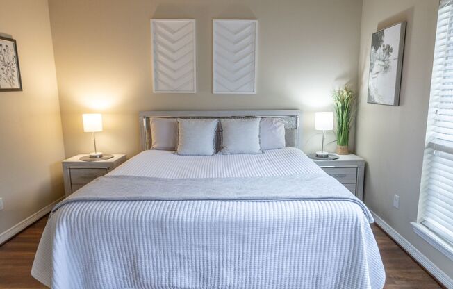 Half off first full months rent!! College Station - 1 bedroom 1 bath premiere furnished rental at Lakeridge