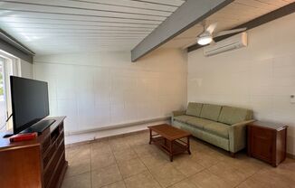 2 beds, 1 bath, $2,700