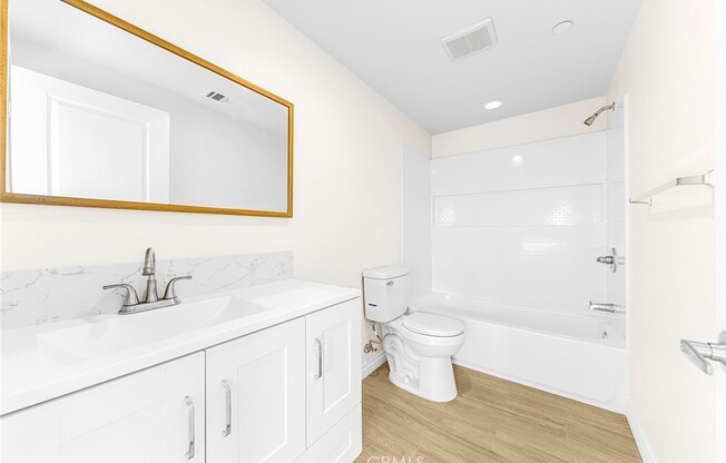 5639 HUNTINGTON DR N