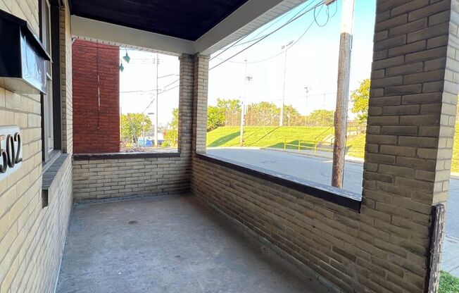 Now showing 2BR 1 Bath Townhouse!