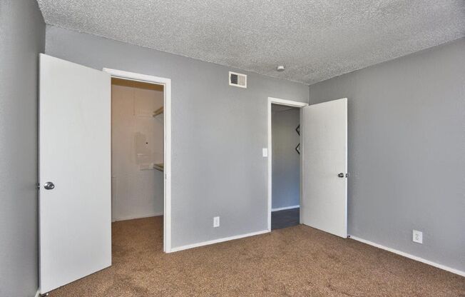 1 bed, 1 bath, 700 sqft, $769, Unit 1104