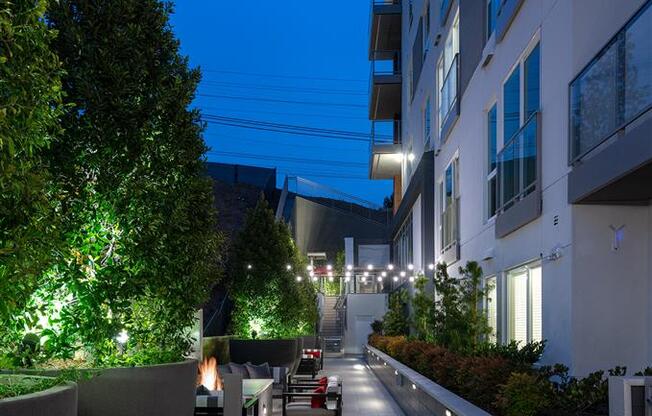 Building exterior at Kinley West LA, Los Angeles, 90045