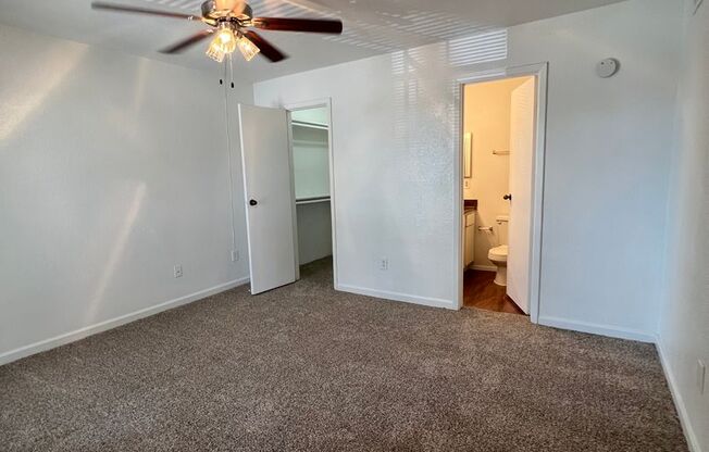 2 beds, 2 baths, 914 sqft, $1,095, Unit 22-904