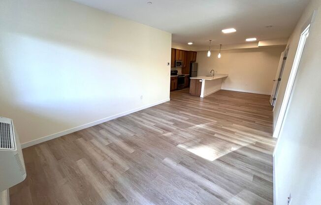 2 beds, 2 baths, 1,109 sqft, $2,048, Unit D202