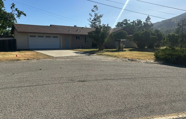 3+2.5 Stallion Springs COMING SOON!