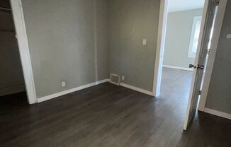 2 beds, 1 bath, $1,195