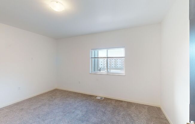 1 bed, 1 bath, 1,003 sqft, $1,295, Unit 7950-1313