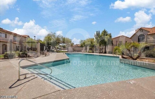 2 beds, 2.5 baths, 1,120 sqft, $1,675, Unit 1049
