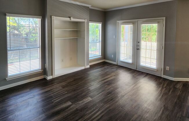 1 bed, 1 bath, 802 sqft, $1,525, Unit 502-u