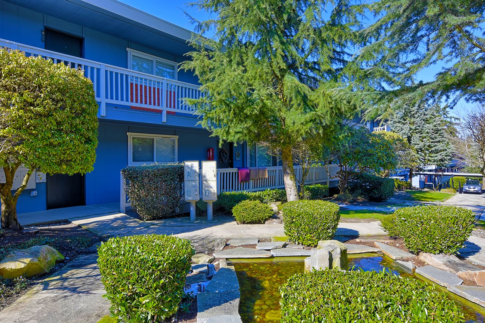 Charming 2 Bdrm Everett Condo - Budget Friendly!