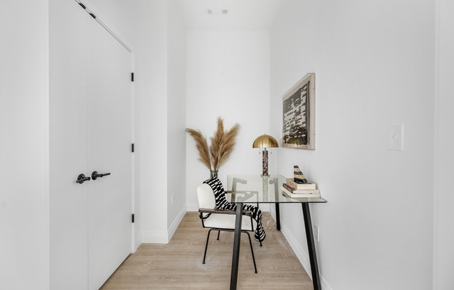 1 bed, 1 bath, 710 sqft, $2,650, Unit 211