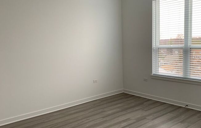 2 beds, 2 baths, 1,133 sqft, $2,985, Unit 516