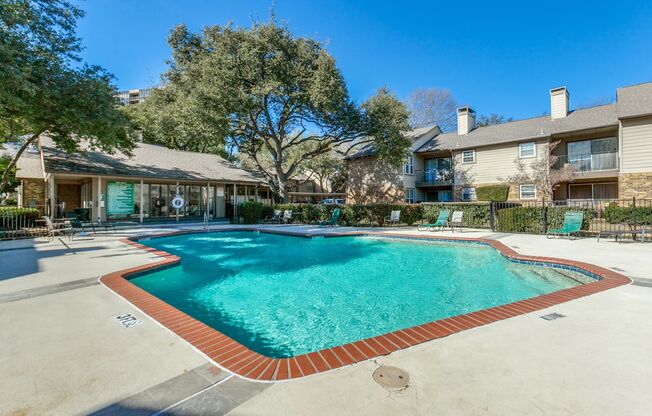 2 beds, 1 bath, $1,500, Unit #2033