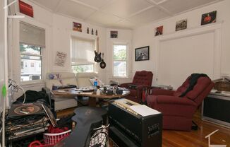 24 Alcott St #2B Boston MA 02134