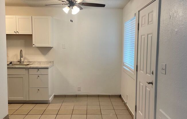 1 bed, 1 bath, 437 sqft, $995