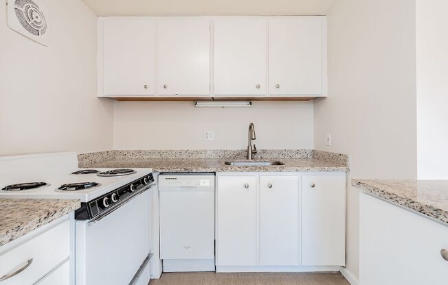 1 bed, 1 bath, 447 sqft, $1,650, Unit 09