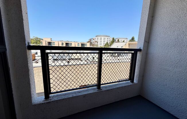 1 bed, 1 bath, 695 sqft, $2,698, Unit 408
