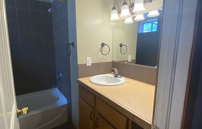 1 bed, 1 bath, 515 sqft, $1,190, Unit Unit 1