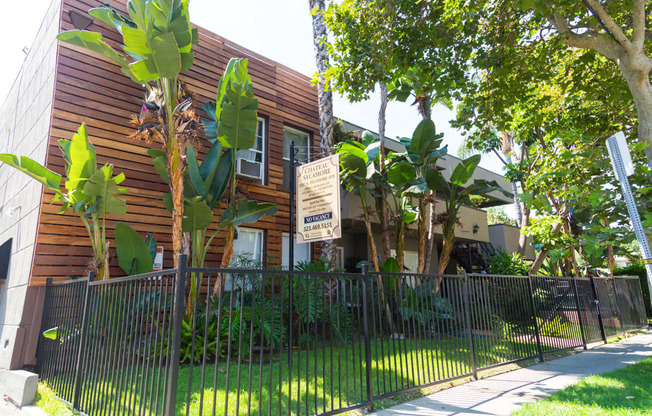 Welcome Home to Chateau Sycamore Apartments