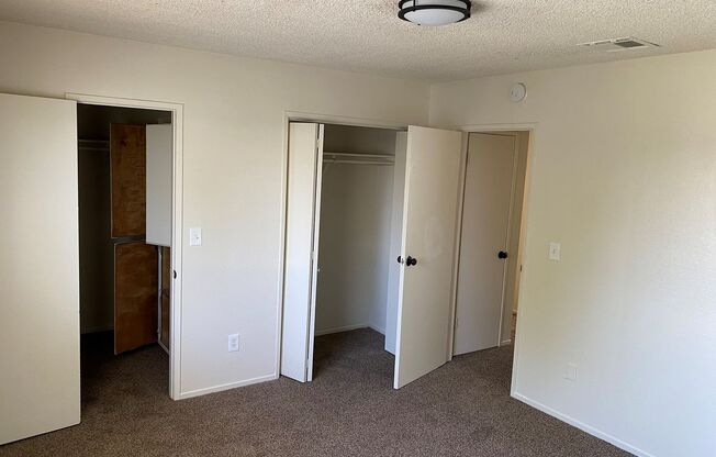 2 beds, 1.5 baths, $1,195, Unit A