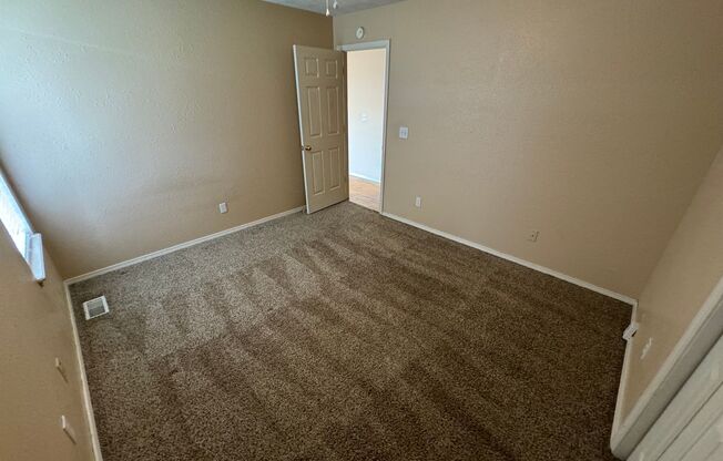 2 beds, 2 baths, $950