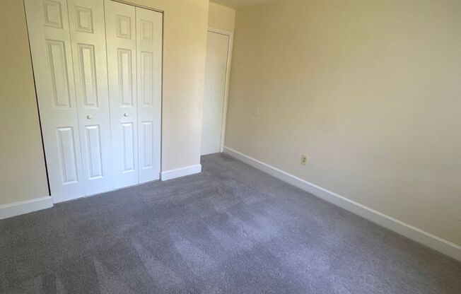 3 beds, 2 baths, 1,300 sqft, $2,300, Unit 3412 #203