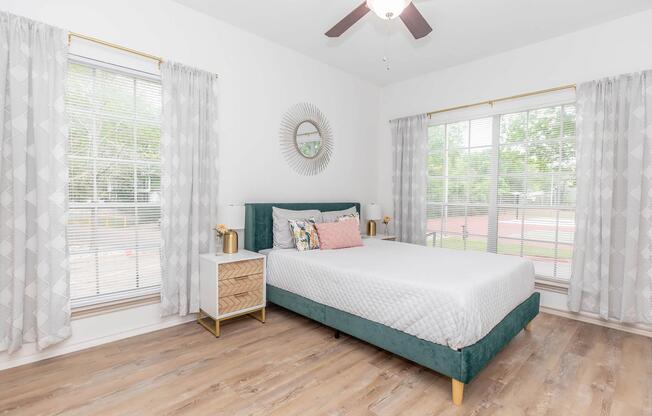 2 beds, 1.5 baths, 837 sqft, $1,179