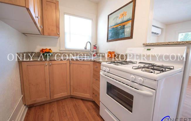 1 bed, 1 bath, 500 sqft, $1,049, Unit 15 - R