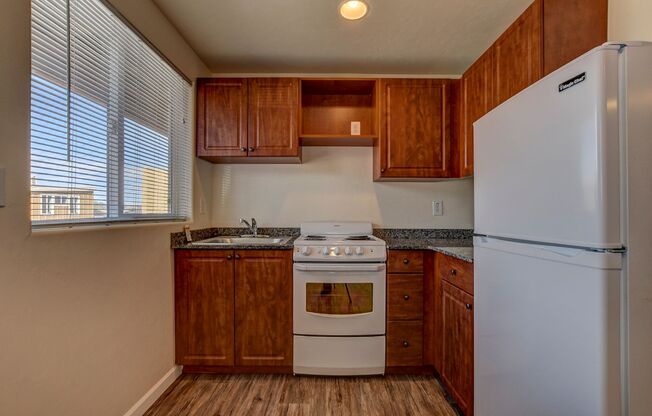 Studio, 1 bath, 288 sqft, $850, Unit Unit 3