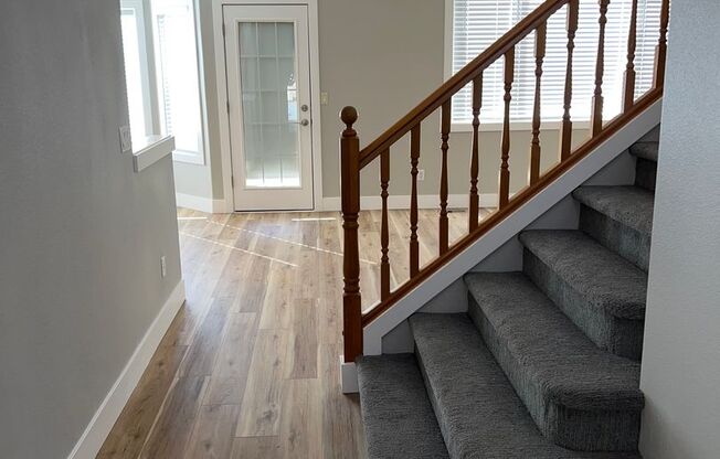 Gorgeous Remodeled 2-Story 4 Bed Home in Salmon Creek for Lease - 14410 NW 20th Ave.