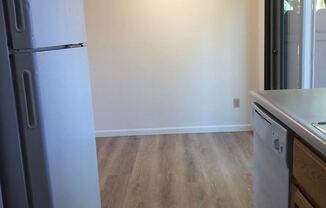 717 NE 82nd Ave