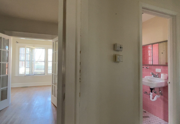 915 De Mun Ave