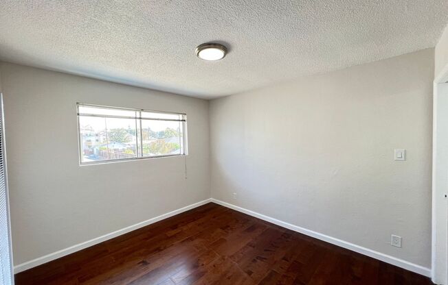 1424 Laurel St. Apts.