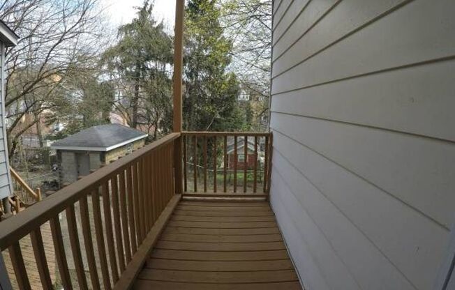 2 Bedroom Single Family Mt Washington!