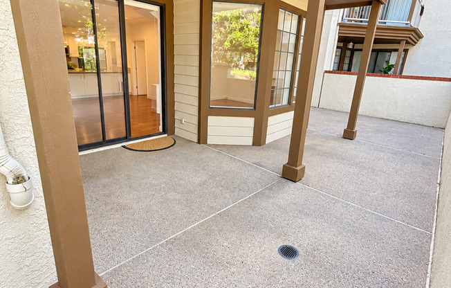 1 bed, 1.5 baths, $3,500, Unit # 113