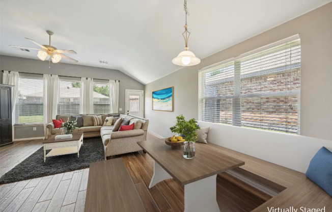 205 N BENDING OAK LN