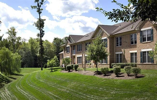 Lush Green Outdoors at Heritage Court, Ewing, NJ