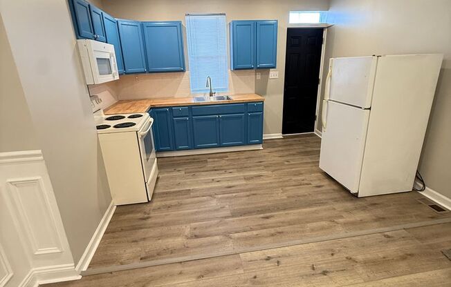 Stunning 3BR / 2BA Rowhome Blending Historic Charm & Modern Living