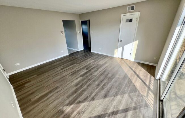 1 bed, 1 bath, $1,195, Unit Unit 2B