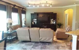 15505 Belle Meade Dr
