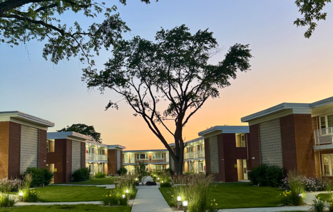 WHEATON COURT, LLC
