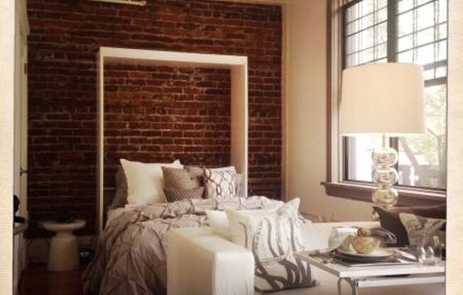 ARTHUR APARTMENTS