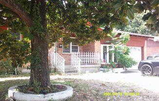 3 beds, 1.5 baths, $1,700