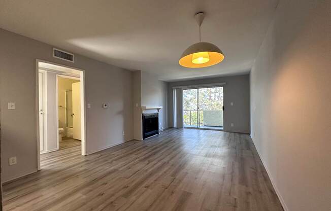 Welcome to Lido Apartments - 3130 Bagley Ave