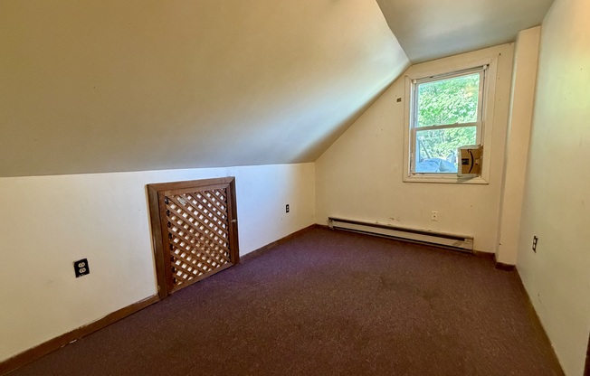 139 LOWELL ST