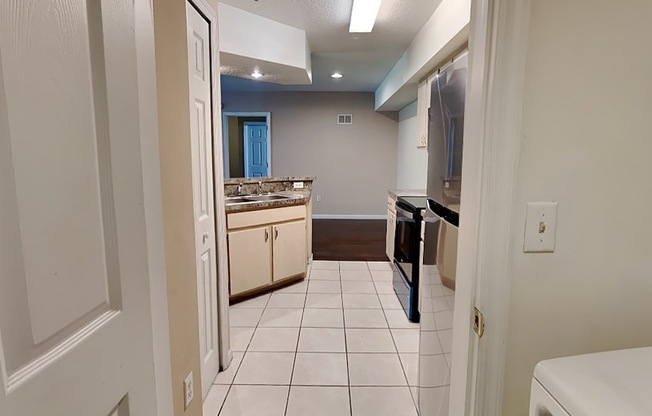 814 Crest Pines Drive #932