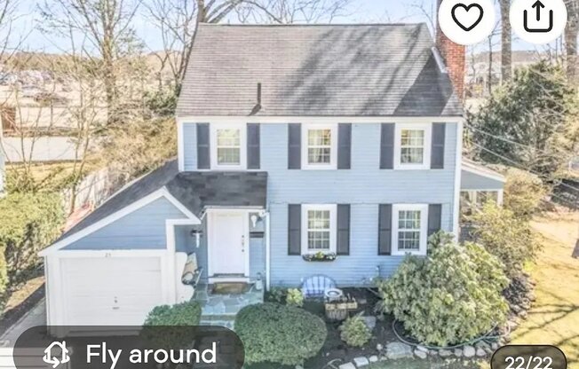 25 MOODY ST